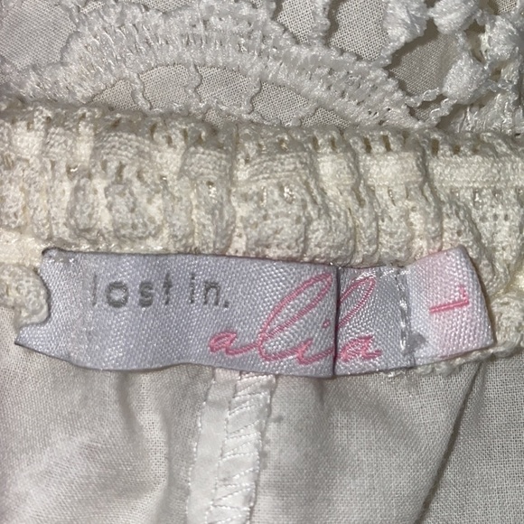 Revolve Lost in Alila lace shorts size L - Picture 5 of 5